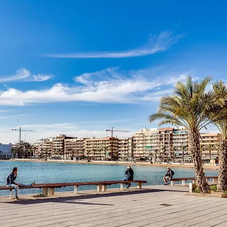 Ramon Gallud דירה *